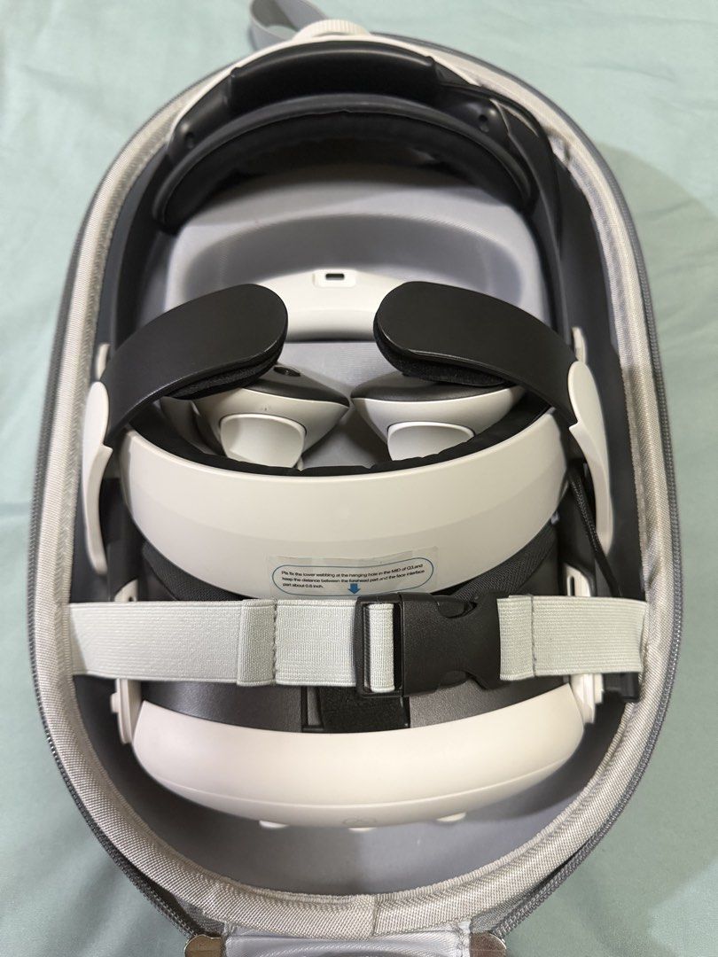 Meta Quest 3 with BOBOVR M3 Pro VR Headset (Category: Virtual Reality) located in Manila. Submitted by jml.finds (Listing ID 1429281826, Image 1). Description: Meta Quest 3 with BOBOVR 512gb.