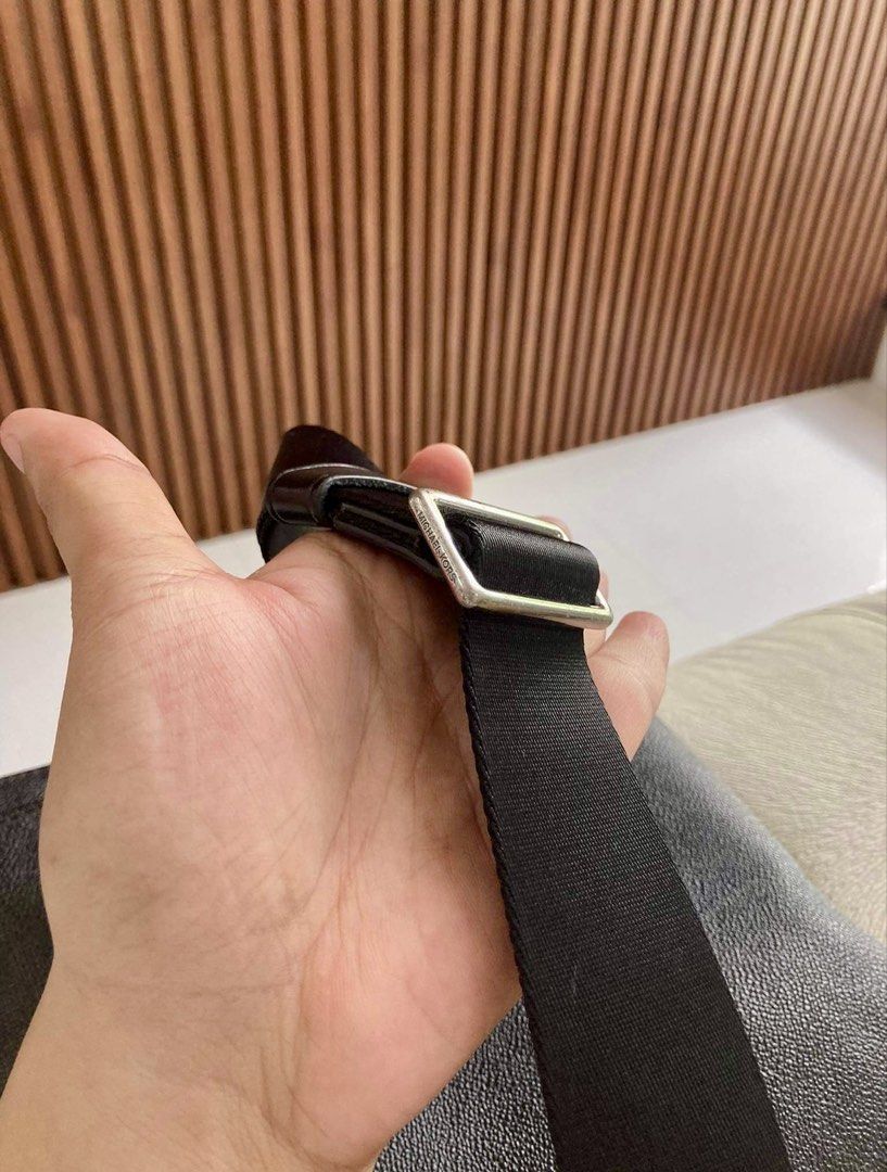 Michael Kors Messenger Bag (Category: Luxury Bags & Wallets) located in Muntinlupa City. Submitted by airickson_23 (Listing ID 1429177935, Image 2). Description: Legit 💯 Used but not abused.