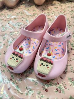 (Category: ) located in . Submitted by 26december (Listing ID 1429181985, Image 1). Description: .