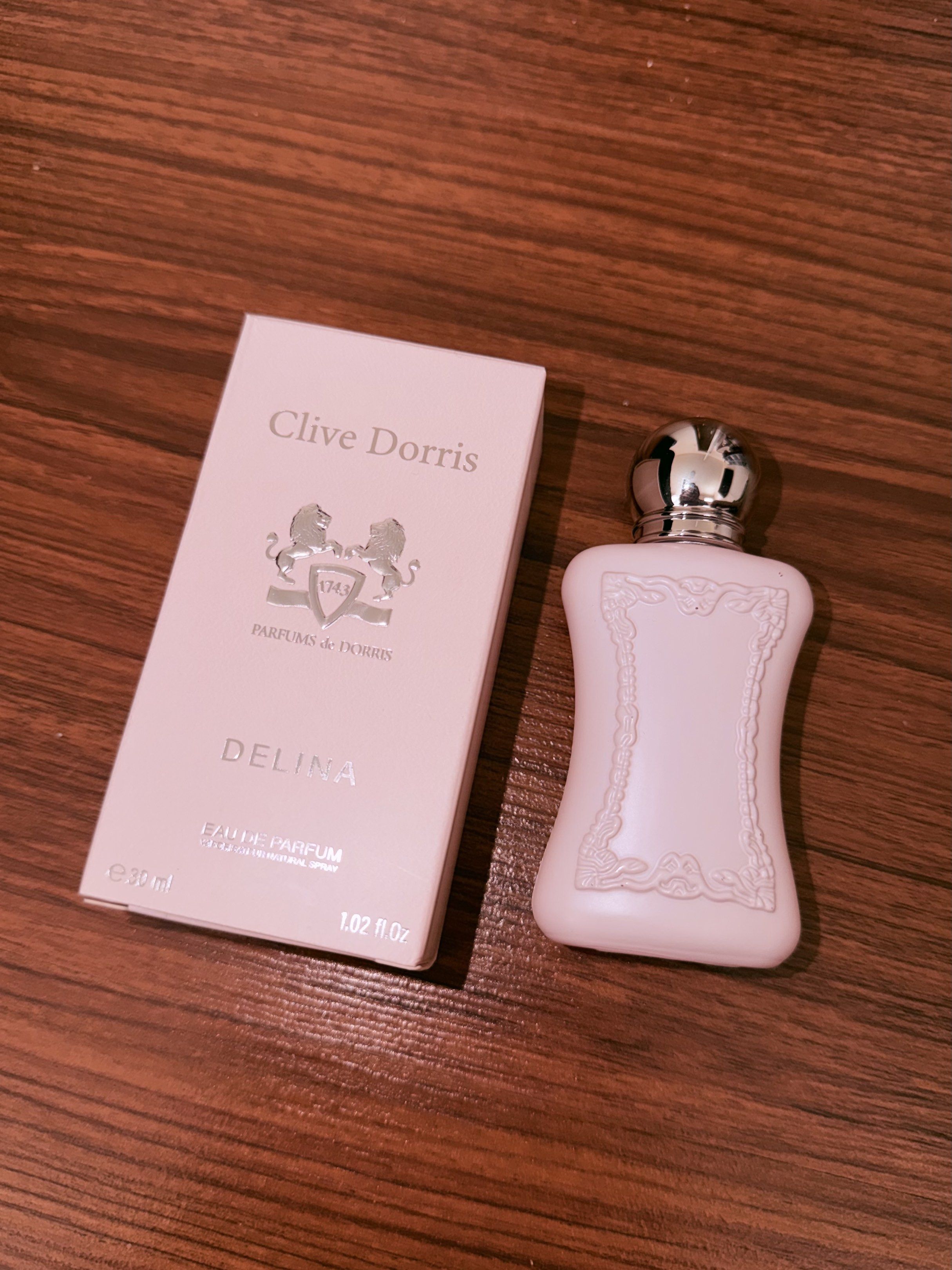 Mini Delina Perfume 30ml (Category: Fragrance & Deodorants) located in Antipolo. Submitted by kzees (Listing ID 1429195984, Image 1). Description: - New - Complete spray 30ml - with box.