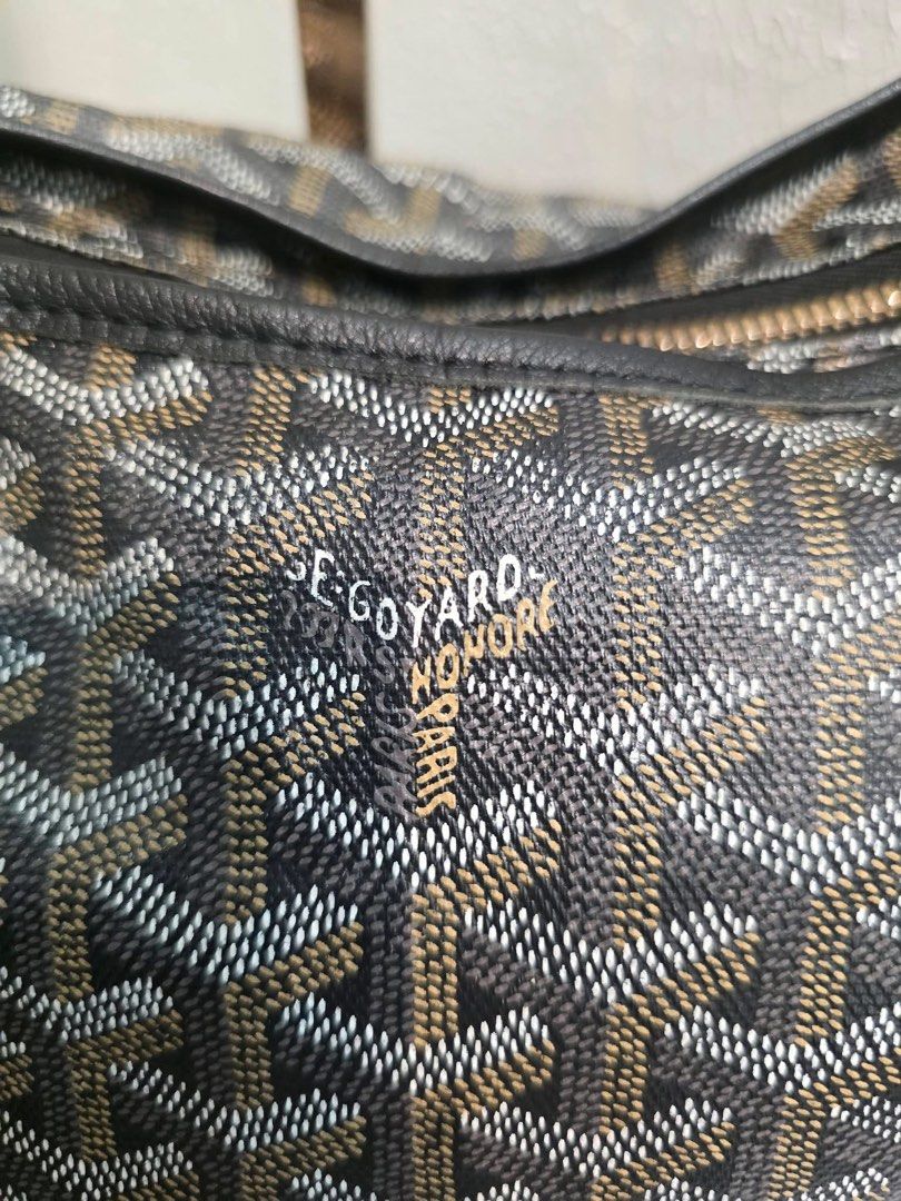 😱MONEY BACK GUARANTEE💯💯💯 (Category: Luxury Bags & Wallets) located in General Santos City (Dadiangas). Submitted by braverabbit.67 (Listing ID 1429247336, Image 3). Description: 📌NEW ARRIVALS 😱😱 Goyard hobo bag medium size missing pouch with original duStbag Guaranteed ORIG💯💯💯 𝗦𝗨𝗥𝗘 𝗕𝗨𝗬𝗘𝗥 👉🏻𝗣𝗠 𝗗𝗘𝗥𝗜𝗖𝗧𝗟𝗬📥.