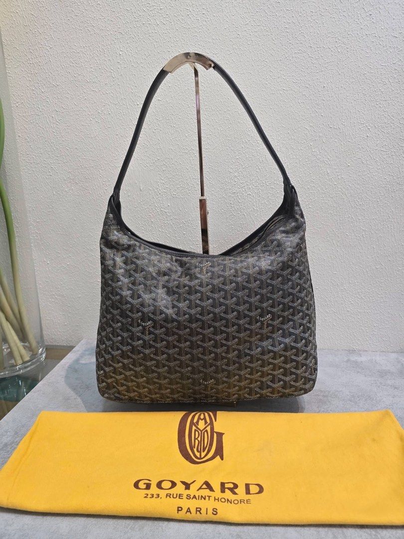 😱MONEY BACK GUARANTEE💯💯💯 (Category: Luxury Bags & Wallets) located in General Santos City (Dadiangas). Submitted by braverabbit.67 (Listing ID 1429247336, Image 2). Description: 📌NEW ARRIVALS 😱😱 Goyard hobo bag medium size missing pouch with original duStbag Guaranteed ORIG💯💯💯 𝗦𝗨𝗥𝗘 𝗕𝗨𝗬𝗘𝗥 👉🏻𝗣𝗠 𝗗𝗘𝗥𝗜𝗖𝗧𝗟𝗬📥.