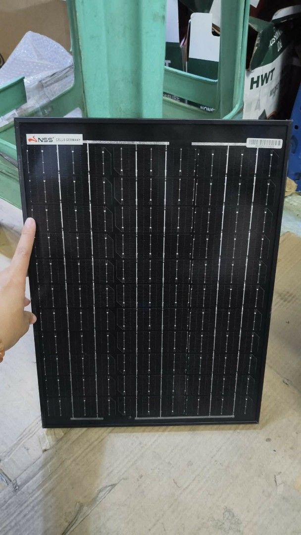 NSS Portable powet station Solar Charging Kit (Category: Chargers & Cables) located in Manila. Submitted by minidivisoria (Listing ID 1429277006, Image 2). Description: Solar Power Station with Solar Panel Set for Home Outdoor Power 150watts.