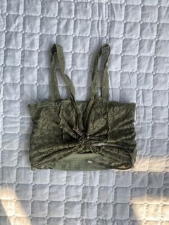 (Category: ) located in . Submitted by phanifiedcloset (Listing ID 1429199316, Image 1). Description: .