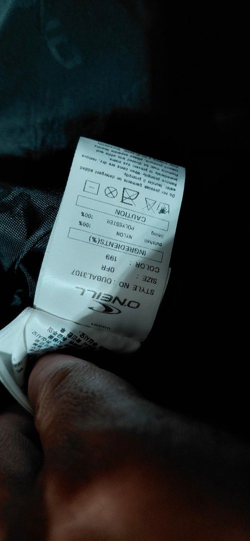 O'Neill Black Tote Bag (Category: Tote Bags) located in Manila. Submitted by lets.pley (Listing ID 1429169242, Image 3). Description: FS Personal used Oneill Codura Tote Bag L: 42.5 cm H: 39 cm Excellent Condition pede meet up basta mapag uuspan.