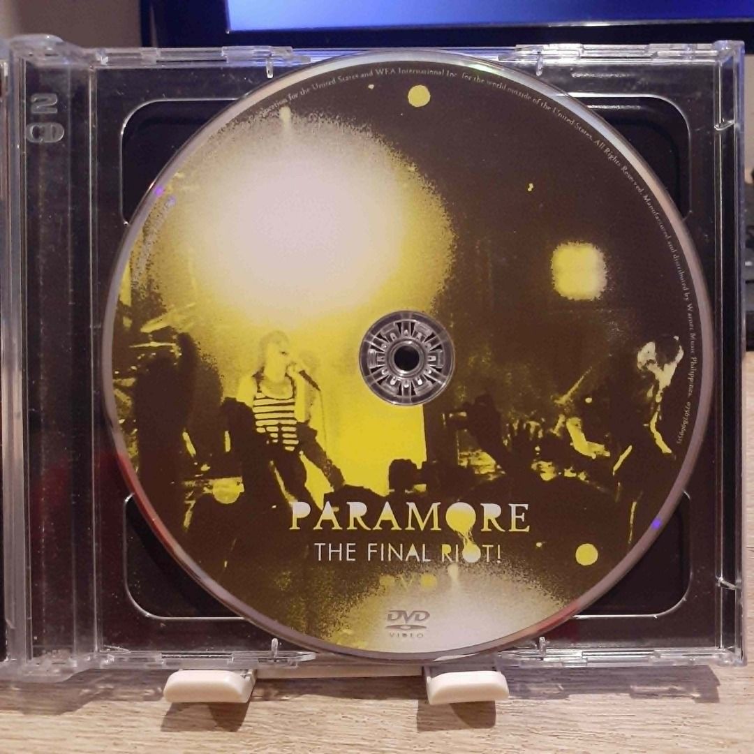 Paramore - The Final Riot! Album CD + DVD (Category: CDs & DVDs) located in Antipolo. Submitted by bebandbeb (Listing ID 1299776301, Image 3). Description: The Final Riot album by Paramore! Unsealed CD. VG condition. Location: Antipolo MOP: Gcash MOD: Lalamove, LBC COP Delivery: Booking, Payment by Buyer Please settle payment within 24 hours For inquiries/concerns, PM me Cheers~.