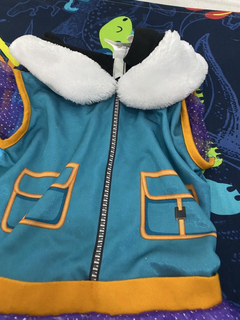 Paw Patrol Skye Costume (Category: Babies & Kids Fashion) located in Rizal. Submitted by decluttermommaa (Listing ID 1429194867, Image 2). Description: .