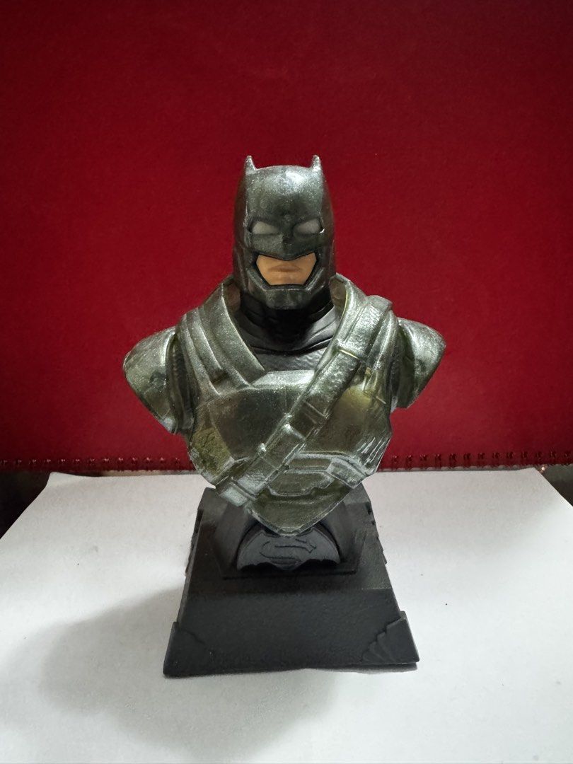 PETRON BATMAN COLLECTIBLES (Category: Figurines & Statues) located in Manila. Submitted by owiiiiii (Listing ID 1429216493, Image 2). Description: BATMAN COLLECTIBLES 200 EACH 300AS SET UNTESTED MGA USB PICK UP MEET UP LALAMOVE COD URS SF NO RETURN POLICY BUY AT UR OWN RISK .