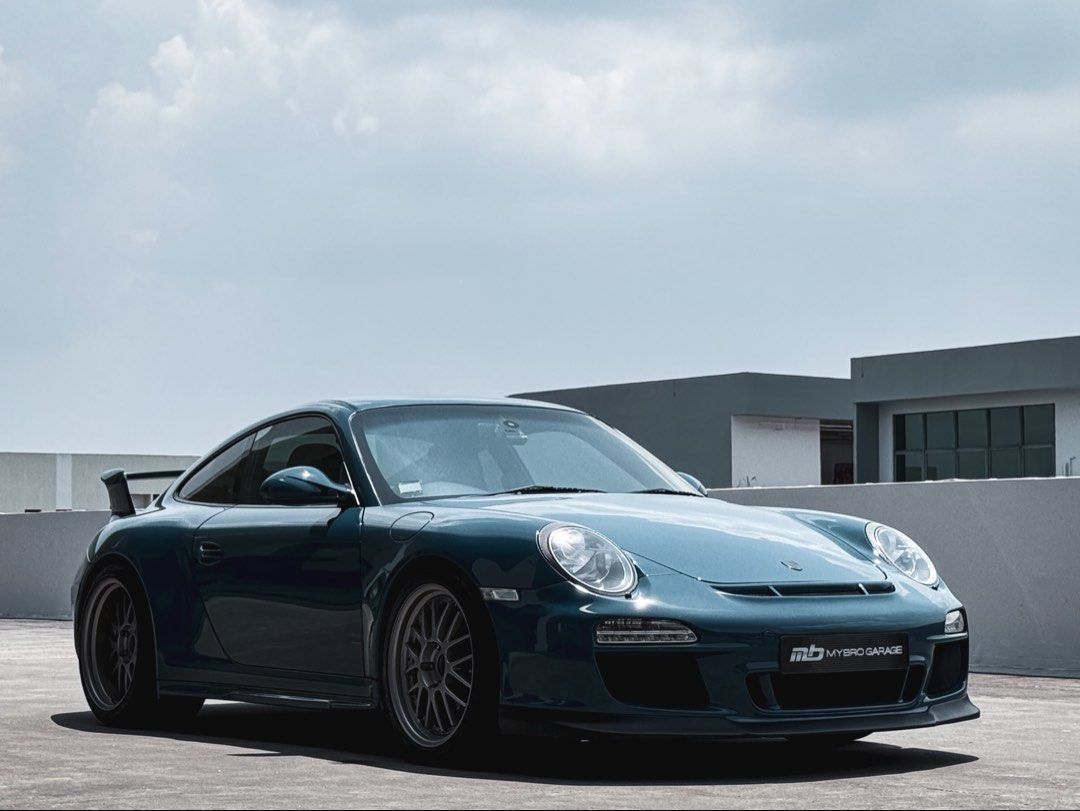 Porsche 911 Carrera 4 Coupe 3.6 PDK Auto (Category: Used Cars) located in Singapore. Submitted by mybrogarage (Listing ID 1429269989, Image 2). Description: Rare. Dialed. Collector-worthy. 1 of 1 Z77 Oslo Blue in Singapore — A truly unique unit that stands out from every other 997 on the road. You’re not just buying a 997. You’re getting a sorted, enthusiast-built, rare-color C4 with the right balance of upgrades and major wear items already done