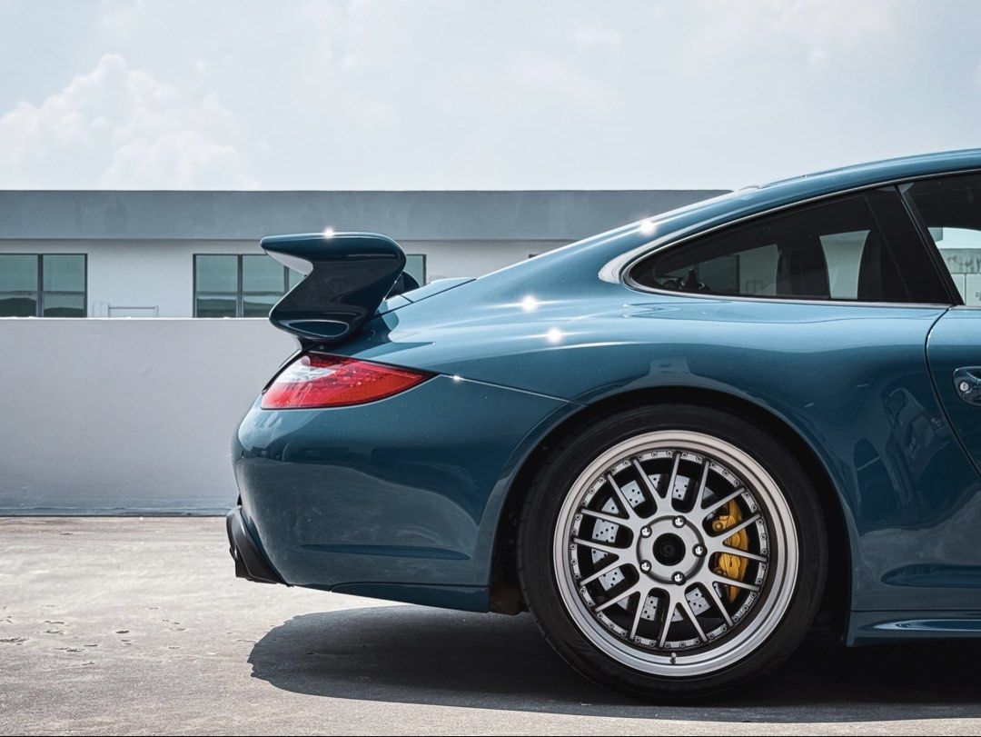 Porsche 911 Carrera 4 Coupe 3.6 PDK Auto (Category: Used Cars) located in Singapore. Submitted by mybrogarage (Listing ID 1429269989, Image 3). Description: Rare. Dialed. Collector-worthy. 1 of 1 Z77 Oslo Blue in Singapore — A truly unique unit that stands out from every other 997 on the road. You’re not just buying a 997. You’re getting a sorted, enthusiast-built, rare-color C4 with the right balance of upgrades and major wear items already done