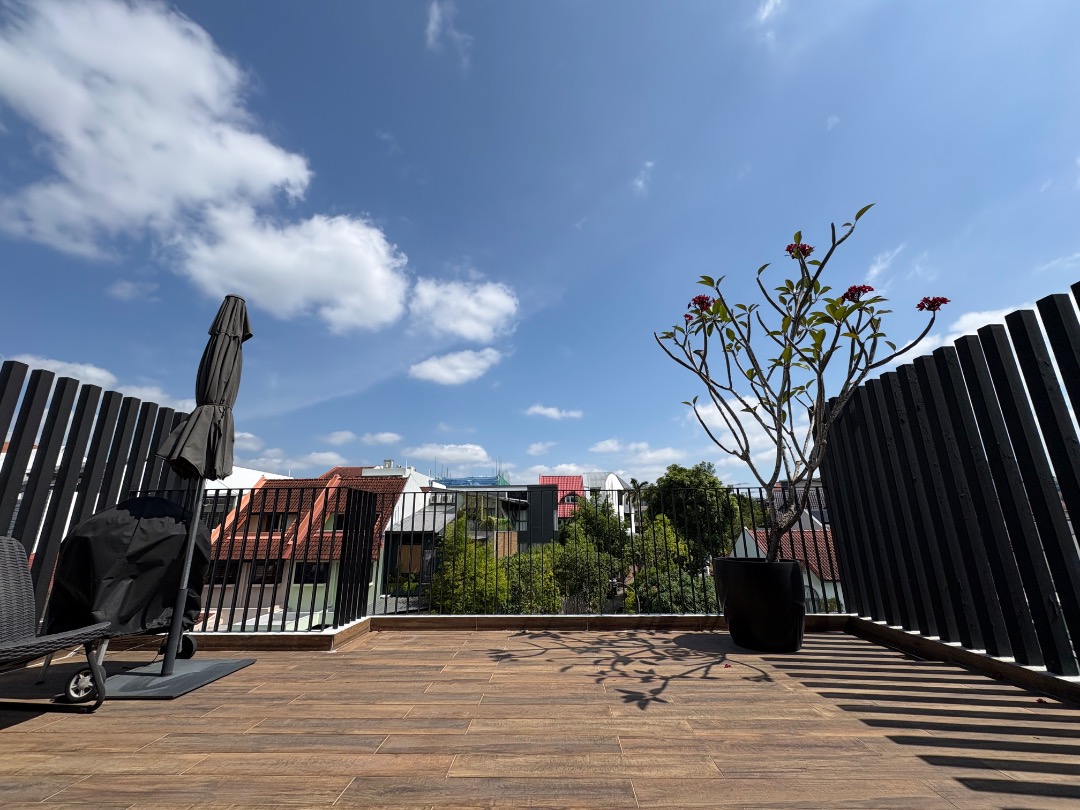 Private Rooftop Studio for Filming/Photoshoots - Natural Light, 3 Shoot ...