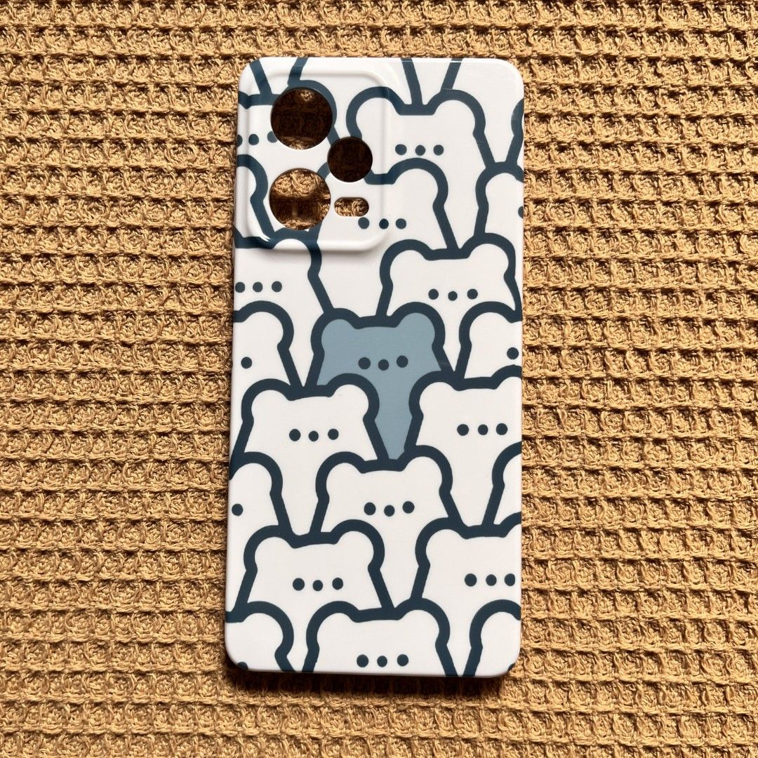 Redmi Note 12 Pro 5G - Phone case Blue White Bear 2 (Category: Cases & Sleeves) located in Cavite. Submitted by bambinie (Listing ID 1429244392, Image 1). Description: Redmi Note 12 Pro 5G - Phone case RFS: Almost Brand new, clearance sale.