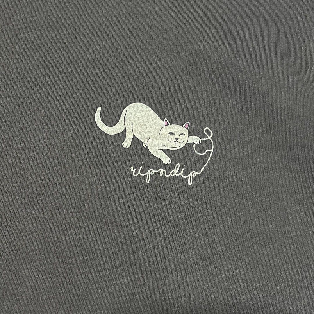 Rip n dip nermal string (Category: Activewear) located in Naga. Submitted by goodfinds_only.v1 (Listing ID 1429264457, Image 3). Description: RIP N DIP NERMAL STRING Size:Small Dimes Width:19.5 Length:29 Color rate:9/10 Excellent condition No flaws.