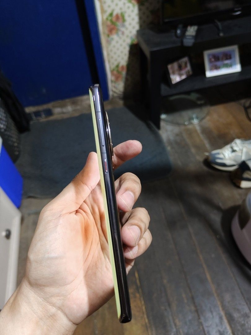 Rush! For Sale Huawei Mate 50 Pro (Category: Huawei) located in Quezon City. Submitted by champshop (Listing ID 1429272516, Image 3). Description: 📍 For Sale Huawei Mate 50 Pro 📍 - Huawei Flasghip Phone - Global Version - 8GB Ram/256GB Storage - Superb Camera pa-Google nalang po specs (even better than some mid range camera phones) - pwede installan google services using MicroG and Aurora App (Google Playstore Alternative) - no issues or amoled