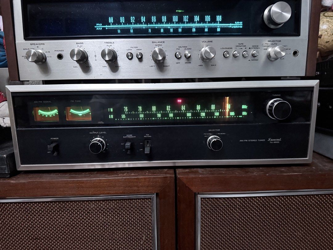 Sansui TU-9500 AM/FM Stereo Tuner (Category: Soundbars, Speakers & Amplifiers) located in Imus. Submitted by enjicuserve (Listing ID 1429169907, Image 3). Description: Top of the line tuner Japan made 110V Japan station Very heavy almost 10kg Width is 50cm All knobs and lever works fine Location IMUS CAVITE .