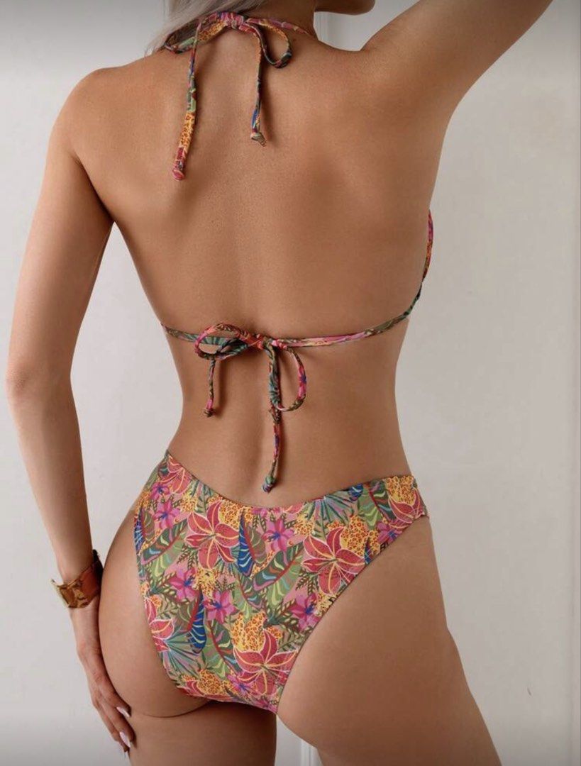 Shein Floral Tropical Bikini (Category: Bikinis & Swimsuits) located in Cainta. Submitted by el.declutterz (Listing ID 1429279419, Image 2). Description: Used Once •Shipping via Shpee checkout (sf only)/Lalamove, etc. •Meetups for nearby area only (w/ charge) •Manage your expectations 📍Cainta, Rizal/Pasig City.