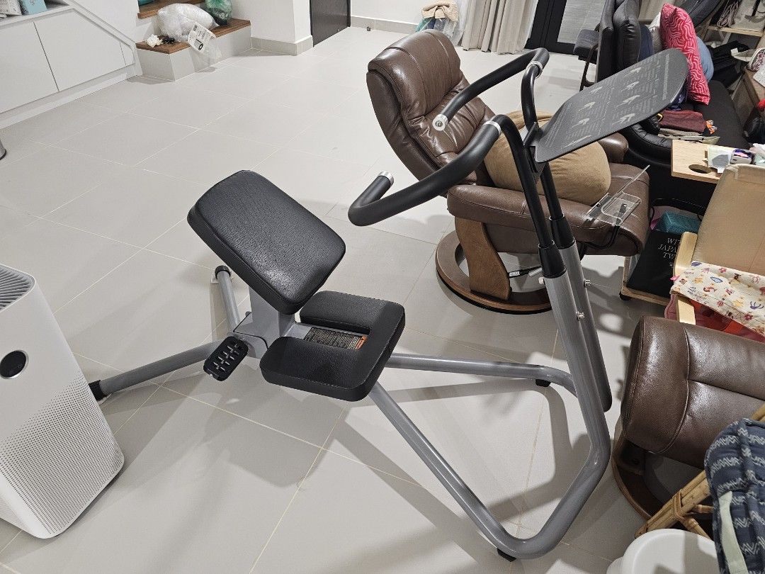 Stretch Trainer Exercise Machine (Category: Cardio & Fitness Machines) located in Kuala Lumpur. Submitted by gallore88 (Listing ID 1429298536, Image 1). Description: bought from china. like the stretcher machine in anytime fitness. hardly used thats why giving it away. size: 1.8m length x 0.8m width x 1.2m height no delivery. pick up only in KL (take note its very bulky and lalamove van or lorry needed to move).