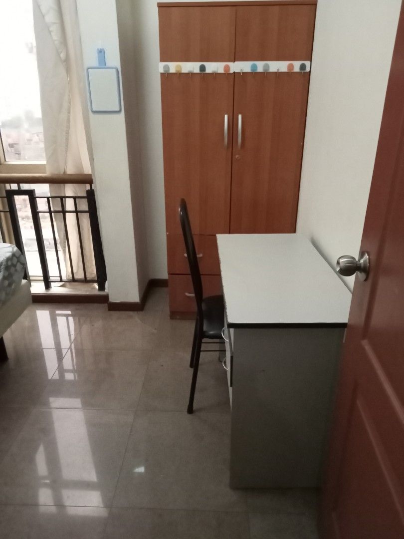 Study Table (Category: Tables & Sets) located in Singapore. Submitted by 21residences (Listing ID 1429283714, Image 1). Description: study table and chairs to give away pick up at regent park condo 31 march 9am to 5pm thanks.