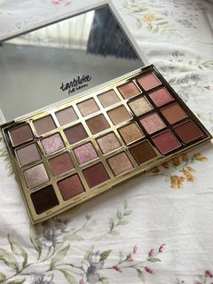 (Category: ) located in . Submitted by helpmeclearmymakeup (Listing ID 1429184885, Image 1). Description: .
