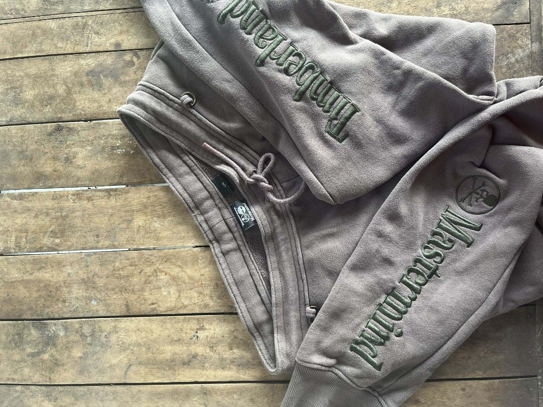 Timberland Mastermind Sweatpants (Category: Joggers) located in Guagua. Submitted by sarms_03 (Listing ID 1429261067, Image 3). Description: TIMBERLAND X MASTERMIND ☠️ Jogger pants Dms size : Waistline : 36" to 42" (Large on Tagged - Free size) Length : 42" Thigh : 15" LegOpening : jogger ngani Issue : No Issue sobrang ganda ng quality sosootin mo nalang bossing! Pm sa interesado ☠️.