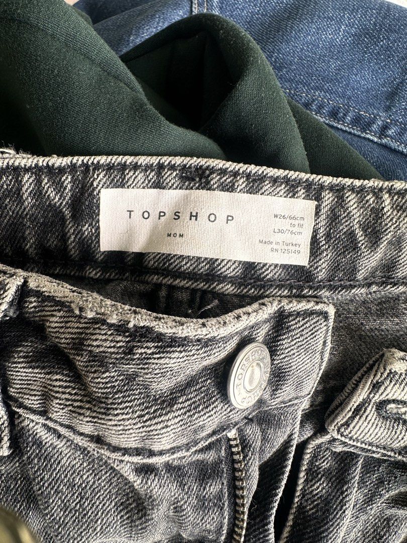 Topshop Mom Jeans - Size 26 (Category: Jeans) located in Quezon City. Submitted by loveworn (Listing ID 1429206906, Image 2). Description: In great condition, hardly used. RFS: Major decluttering; have no need for it, been in storage for too long, just in need of ironing .