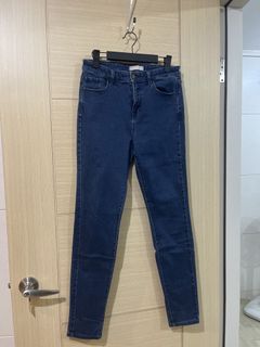 由 _april_____ (刊登 ID 1429264385，圖片 1) 提交，位於 的 (類別：)，說明：。