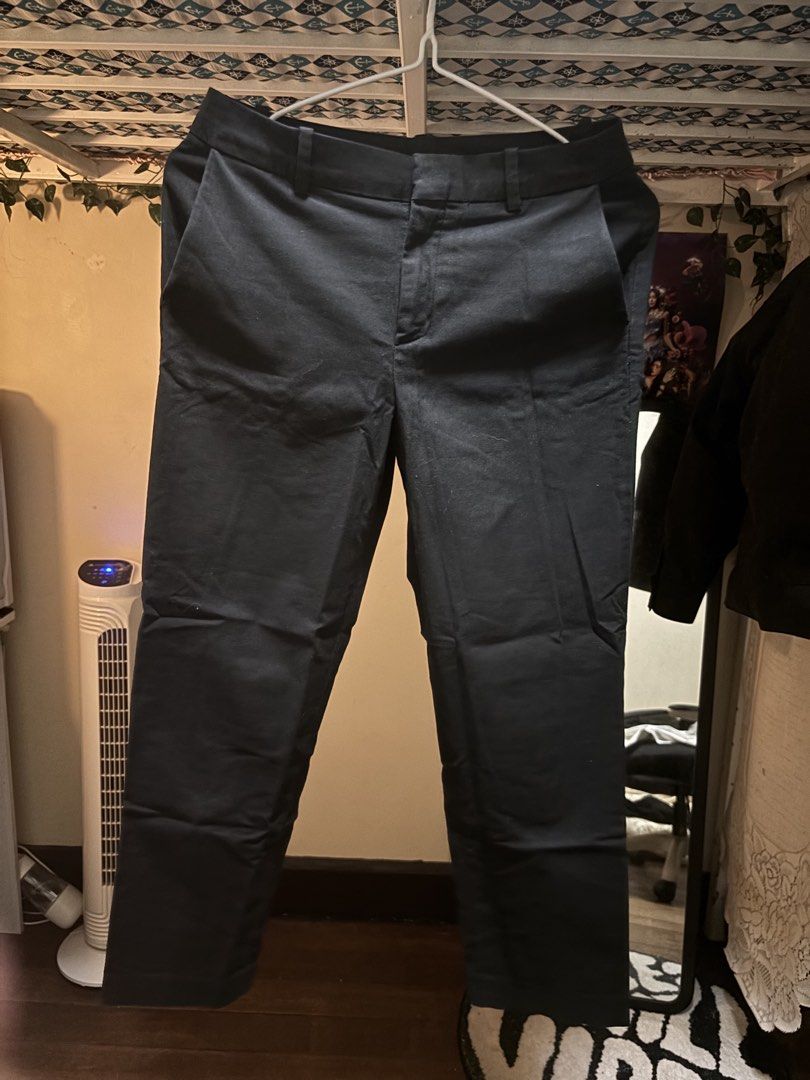 Uniqlo Black Pants (Category: Jeans) located in Las Pinas. Submitted by tidyspaces (Listing ID 1429302444, Image 2). Description: Uniqlo Black Slacks/Trousers XS-S Rfs: doesn’t fit me Las Piñas loc.