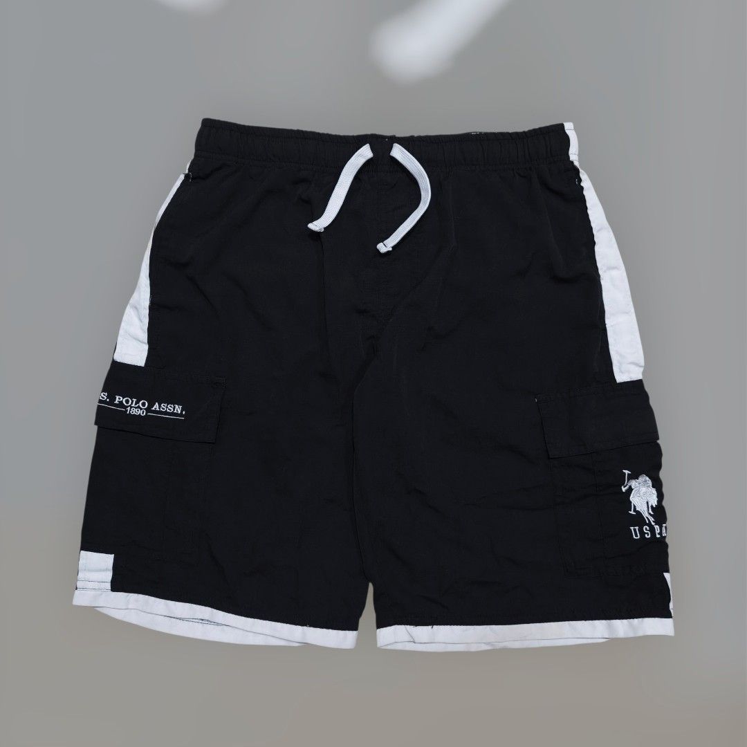US Polo Assn. Cargo Beach/Swim Short , Shorts , Nylon shorts , Polyester Shorts , Elastine shorts , Drifit Shorts , Sports Short , Activewear , Branded shorts , Preloved shorts, ukay shorts (Category: Swim Trunks & Board Shorts) located in Navotas City. Submitted by ronaldestoya15 (Listing ID 1429231953, Image 1). Description: 📌Sale! Basahin po ng mabuti lahat!!!!! 👌☑️😑😤 ✴️ US Polo Assn. Cargo Beach/Swim Short Waist : 30 - 35 Length : 19.5 In