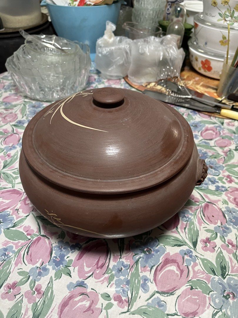 Vintage Brown Ceramic Cooking Pot with Lid