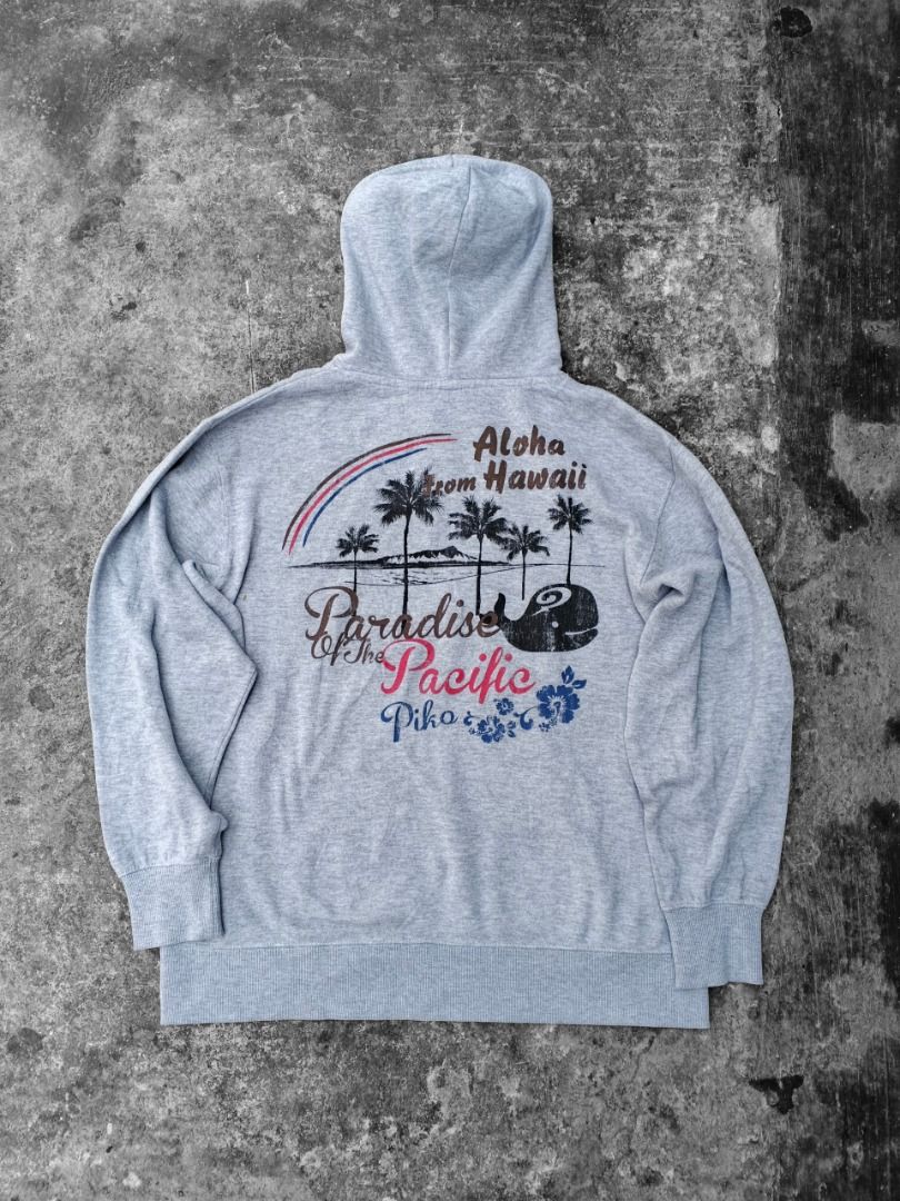Vintage Piko Hoodie (Category: Hoodies) located in Las Pinas. Submitted by andrei2822 (Listing ID 1429214225, Image 2). Description: For sale mga boss vintage piko issue crack print at needwash.
