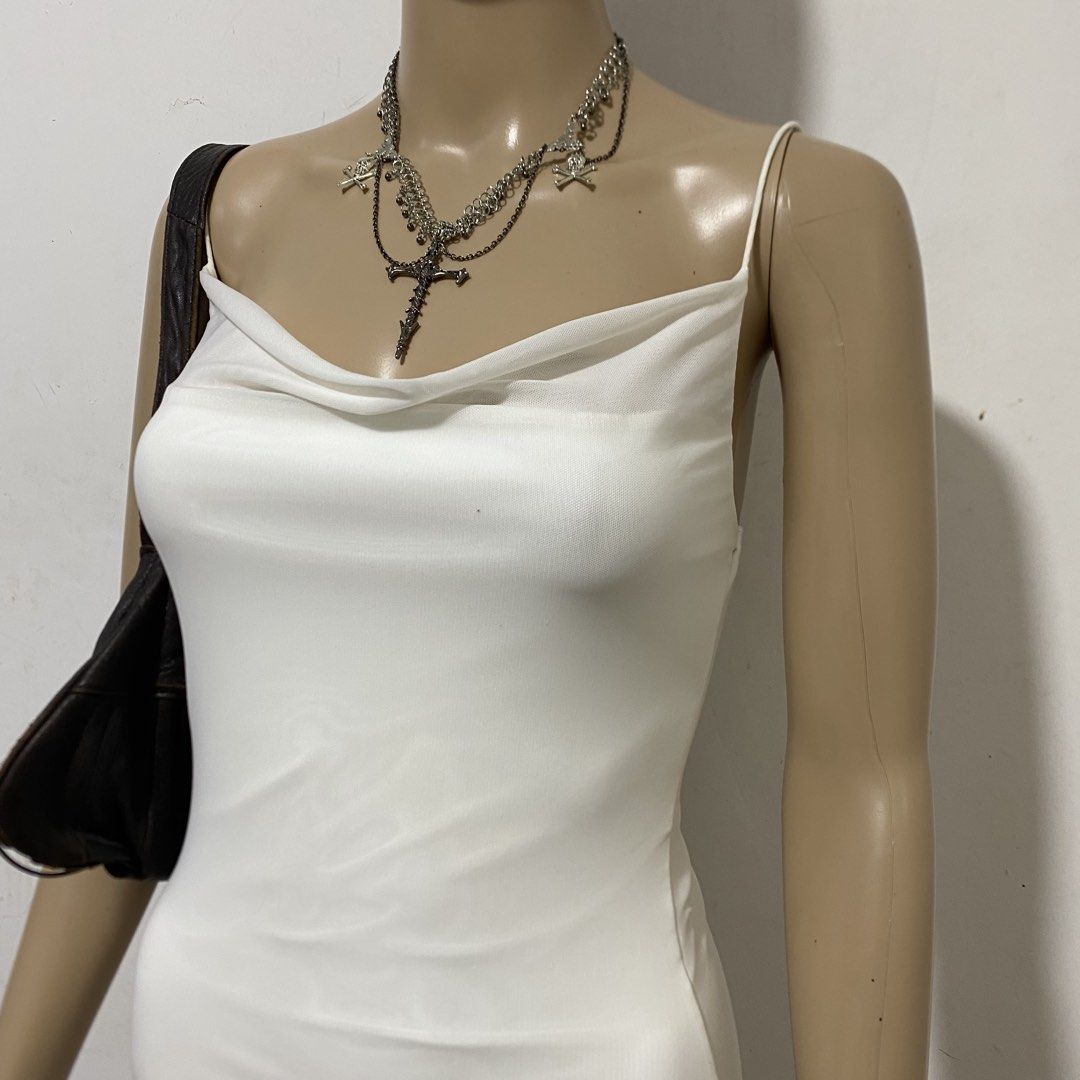 White Mesh Cowl Neck Mini Dress (Category: Dresses) located in Balanga. Submitted by cherryblunt (Listing ID 1429312735, Image 3). Description: ⬇️ -stretchy, garterized measurement (laid flat) pit to pit- 14” length- 25” MOP - GCASH/BANK TRANSFER MOD - J&T EXPRESS ONLY.