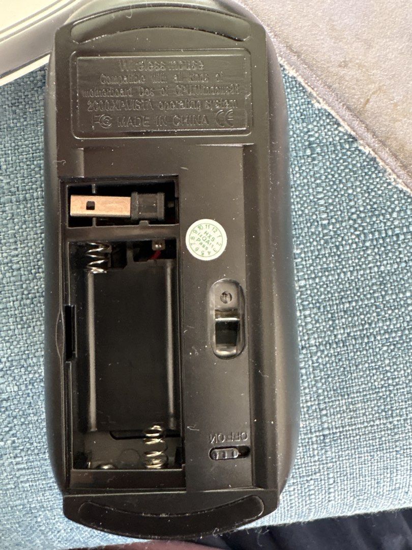 Wireless Mouse (no batteries)468307213613148163