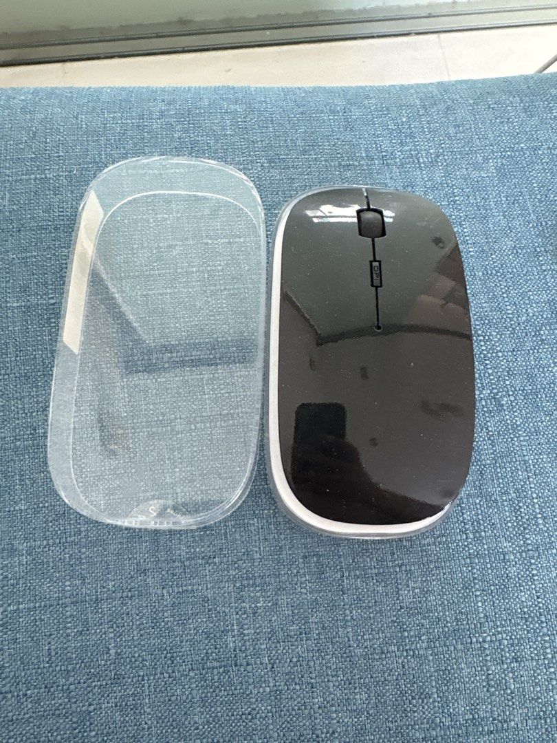 Wireless Mouse (no batteries)468307213613148160