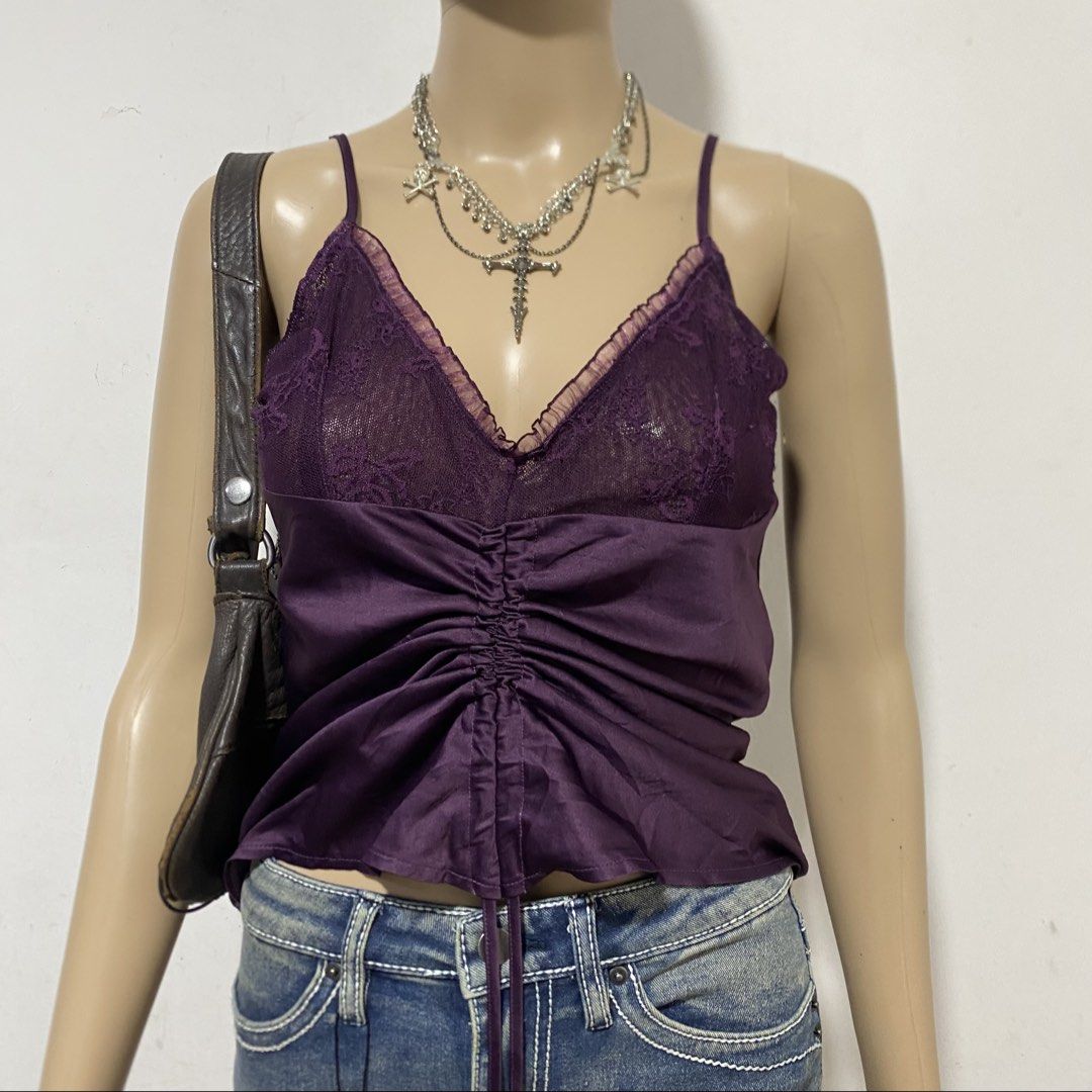 Y2k Purple Lace Cami Top 2000s (Category: Sleeveless) located in Balanga. Submitted by cherryblunt (Listing ID 1429318985, Image 2). Description: ⬇️ measurement (laid flat) pit to pit- 16” length-22” (full length) MOP- GCASH/BANK TRANSFER MOD- J&T EXPRESS ONLY.