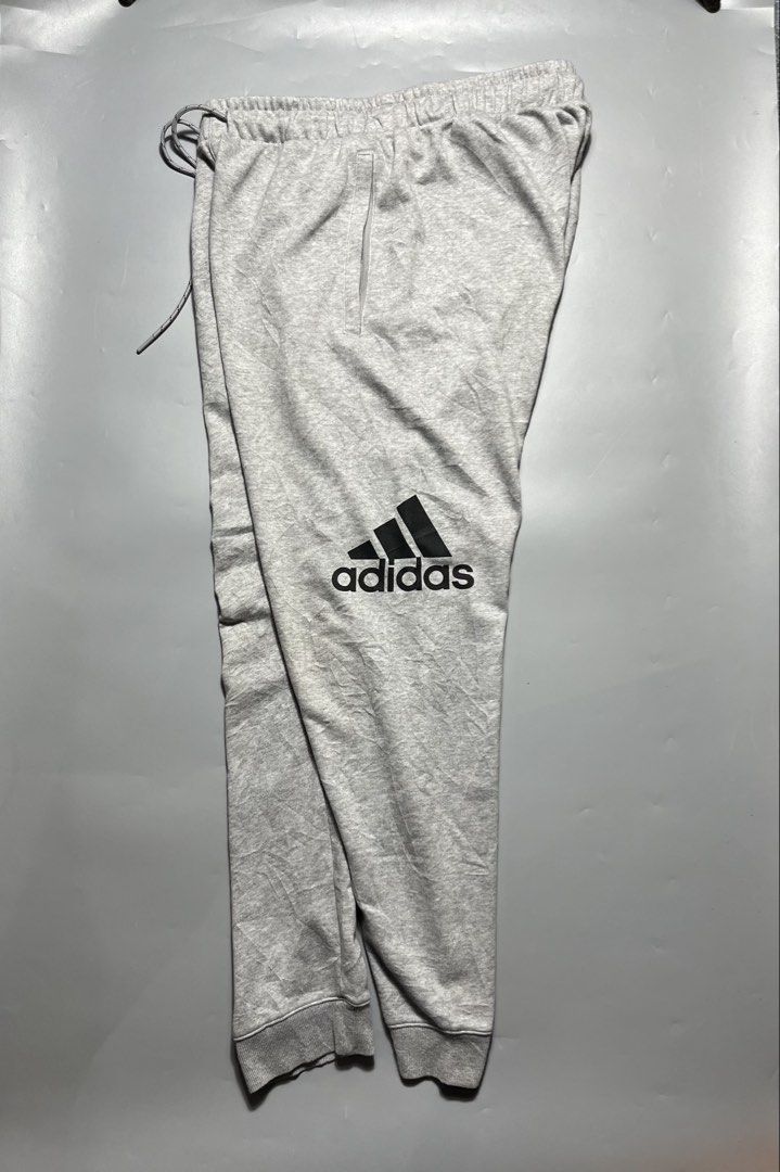Adidas Sport Essentials Sweatpants (Category: Joggers) located in General Santos City (Dadiangas). Submitted by arjay_genita (Listing ID 1429456211, Image 1). Description: ADIDAS SIZE 32-36 L37 Excellent condition No issue 450.