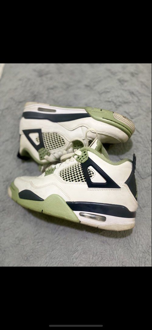 Air Jordan 4 Retro Seafoam (Category: Sneakers) located in Manila. Submitted by zeahskloset (Listing ID 1429472693, Image 1). Description: RFS: NOT MY STYLE Delievered through Lalamove (Will ship from Katipunan Quezon City) DM IF INTERESTED!.