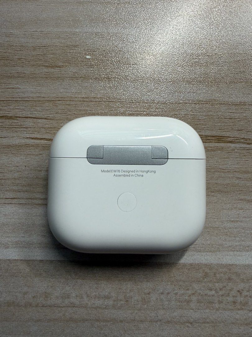 AirPods 3414054074286745603