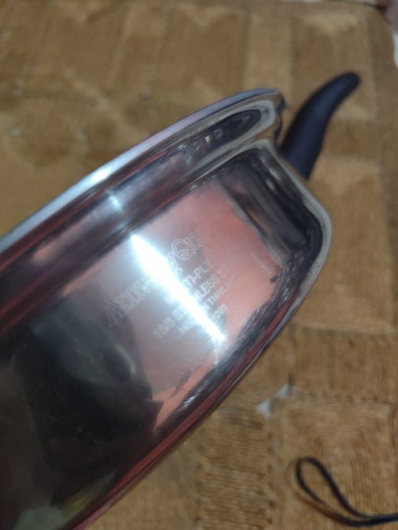 Amway Queen stainless (Category: Cookware & Accessories) located in Rizal. Submitted by yomanta (Listing ID 1429339586, Image 3). Description: used surplus 26cm with lid.