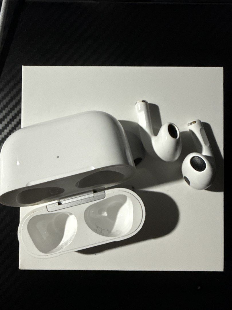 Apple airpods Gen 3414058910057779202