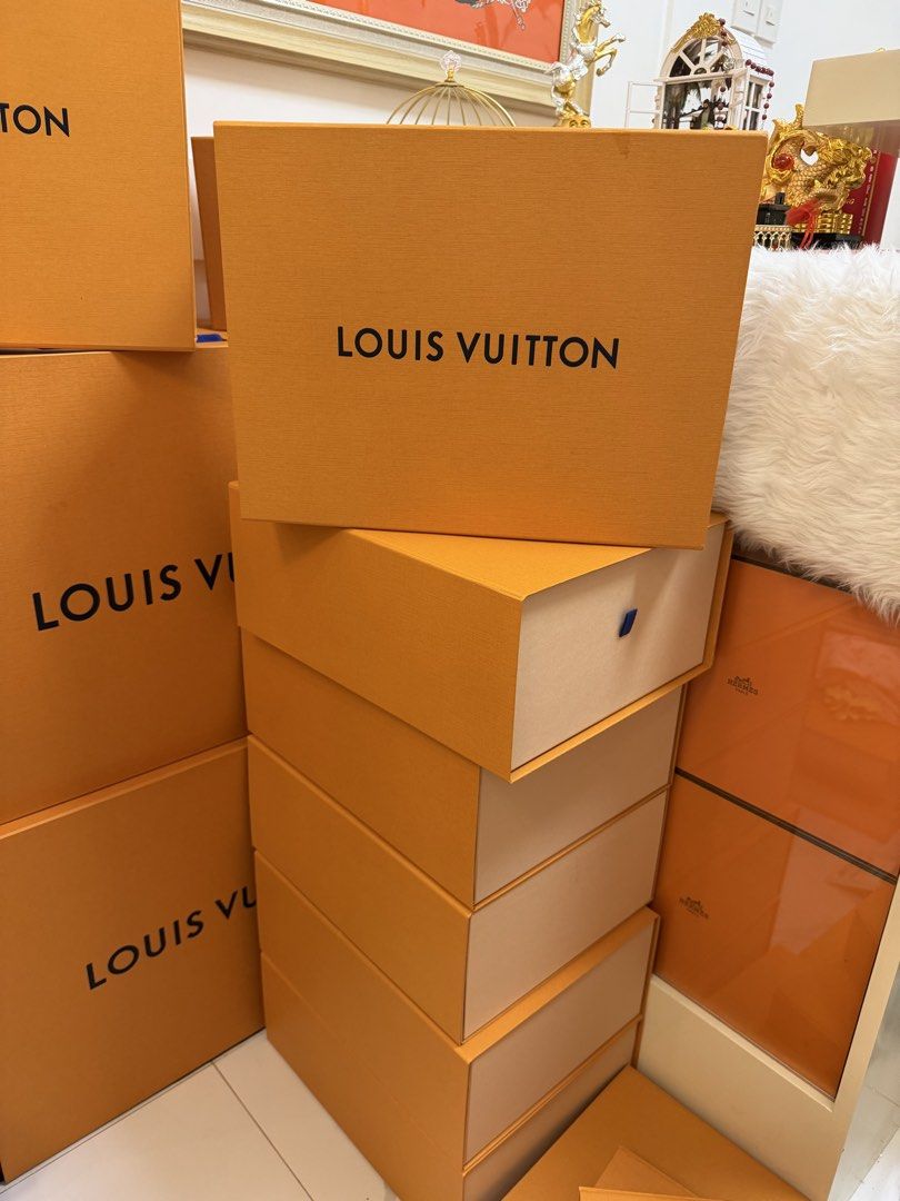 Authentic Louis Vuitton Box (Pull Out style) 28x14.5x36.5 (Category: Luxury Bags & Wallets) located in Cavite. Submitted by purgingmycloset888 (Listing ID 1429422533, Image 2). Description: .