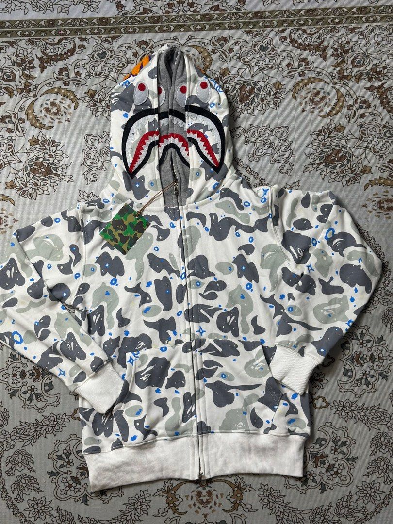 BAPE Shark Camo Hoodie (Category: Hoodies) located in Baao. Submitted by _garmentts (Listing ID 1429409616, Image 3). Description: Size: M-XL 100% Brand New With Plastic Bag Dm for more details📩 .