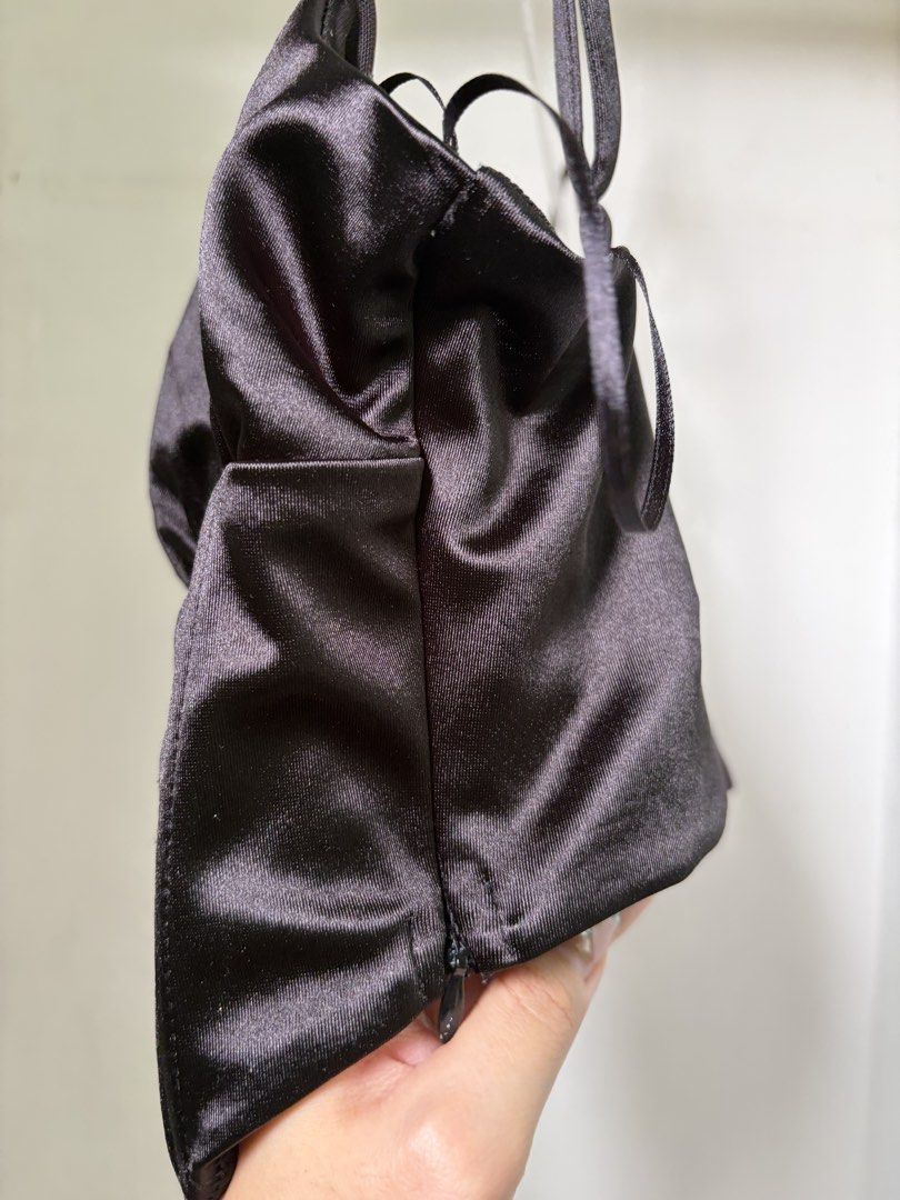 Bershka Satin Corset Top (Category: Sleeveless) located in Pulilan. Submitted by margaretsedit (Listing ID 1429414052, Image 3). Description: Add 62 for SF.
