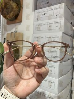 (Category: ) located in . Submitted by importedspectacleframes (Listing ID 1429441251, Image 1). Description: .