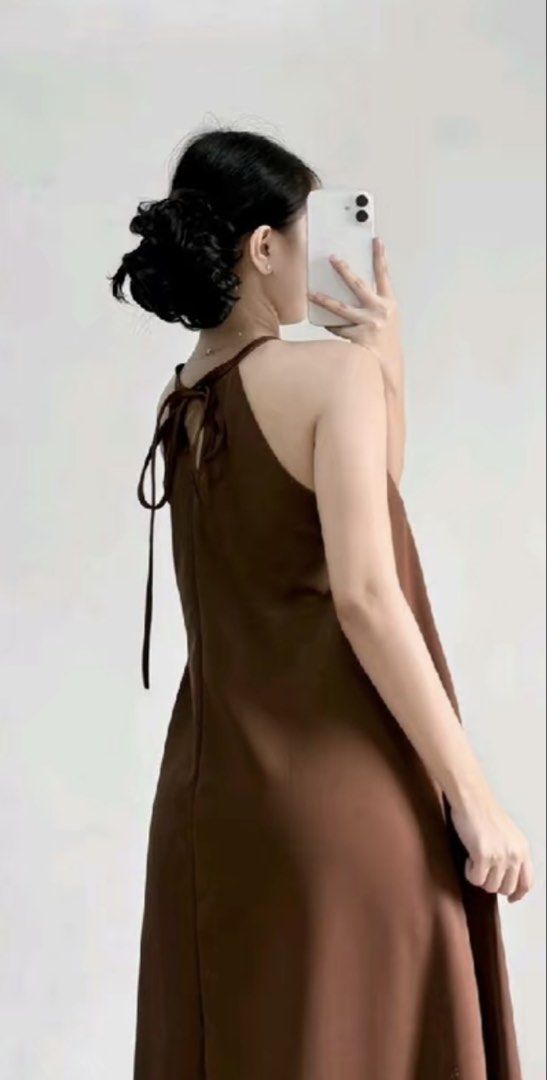 Brown Halter Neck Maxi Dress (Category: Dresses) located in Quezon City. Submitted by patbrandeditems (Listing ID 1429418250, Image 2). Description: Fits S to XXL.