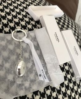 (Category: ) located in . Submitted by vintage.paradise_online.shop (Listing ID 1429412695, Image 1). Description: .