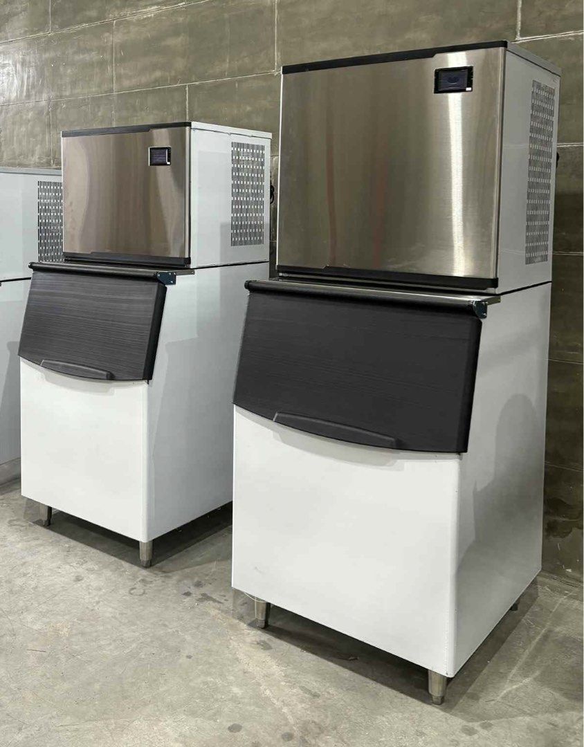 Commercial Ice Cube Maker Machine (Category: Refrigerators and Freezers) located in Manila. Submitted by jackelyn_kwprofessional (Listing ID 1429414226, Image 2). Description: ICE CUBE MACHINE PRICELIST Ice Machine 180kg Specs: Daily Capacity: 180kg Ice Cube Size: 22*22*22 mm Compressor: Secop (Germany) Voltage: 220V / 60 Hz / 1100 W Air Cooling Touch Screen Control Ergonomic Design for Easy Maintenance 1 Year Warranty PRICE: ₱97,000 Ice Machine 