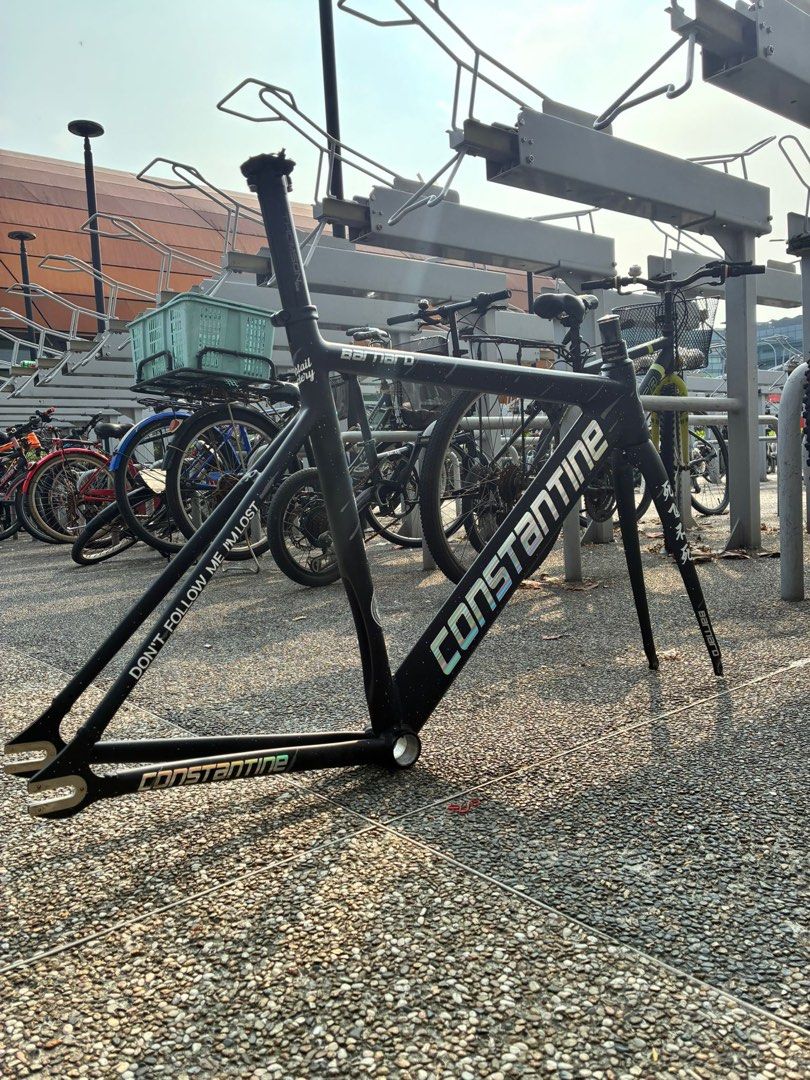 Constantine comet (Category: Bicycles) located in Singapore. Submitted by dangerousdan00 (Listing ID 1429407676, Image 1). Description: Wtt/wts 9.5/10 Some Sticker residue and scuffing Cb price offer up.