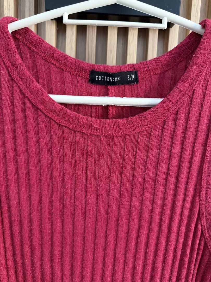 Cotton On Ribbed Dress - S/P (Category: Dresses) located in Las Pinas. Submitted by nothingover300 (Listing ID 1429403203, Image 2). Description: Dress is from Cotton On. It features a ribbed texture and a sleeveless design. The dress is a solid red colour. It has a round neckline and a bodycon fit. The size is S/P. It's a versatile piece suitable for various occasions..