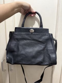 (Category: ) located in . Submitted by closet.cloud (Listing ID 1429337761, Image 1). Description: .