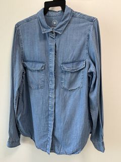 (Category: ) located in . Submitted by closetclearancesg (Listing ID 1429380335, Image 1). Description: .